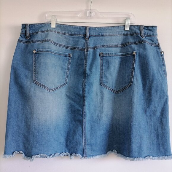 Y2K Cato Est. 1946 Womens Blue Patchwork Detailing Denim Mini Skirts Size 22W - Picture 4 of 7